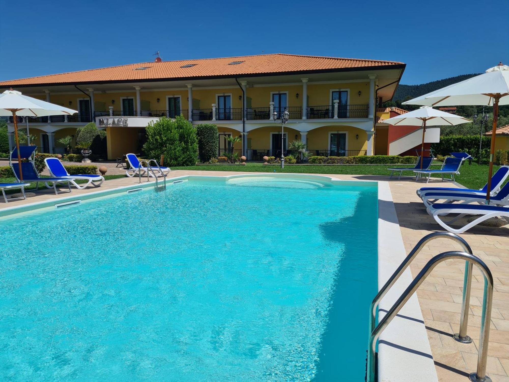 Hotel Lido - Beach And Palace Bolsena Exterior photo