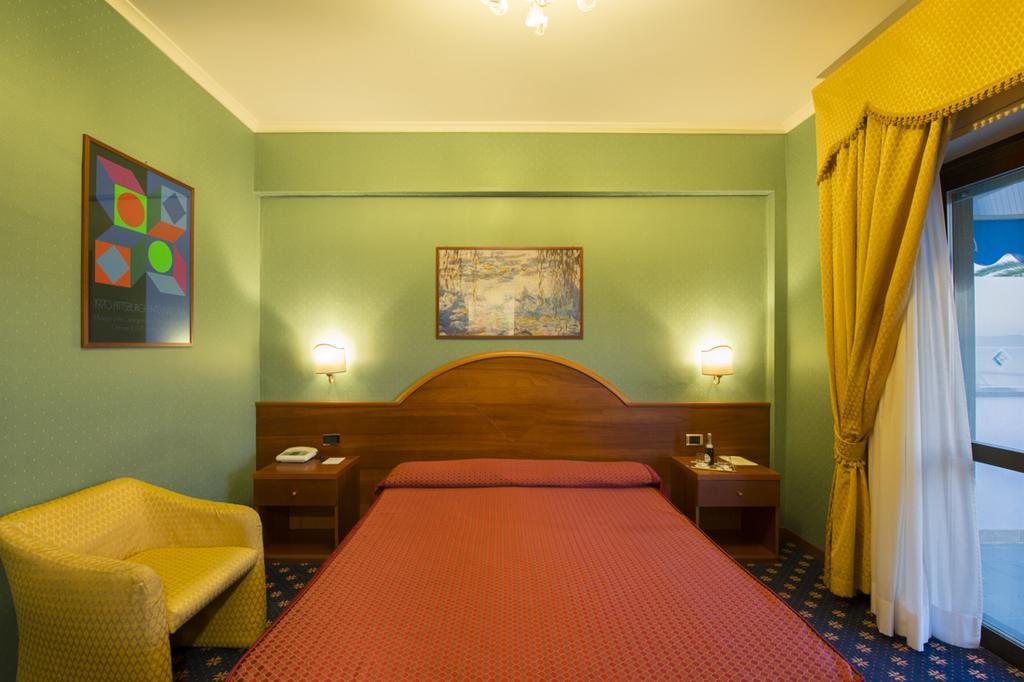 Hotel Lido - Beach And Palace Bolsena Exterior photo