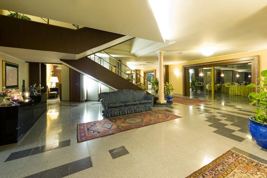 Hotel Lido - Beach And Palace Bolsena Exterior photo