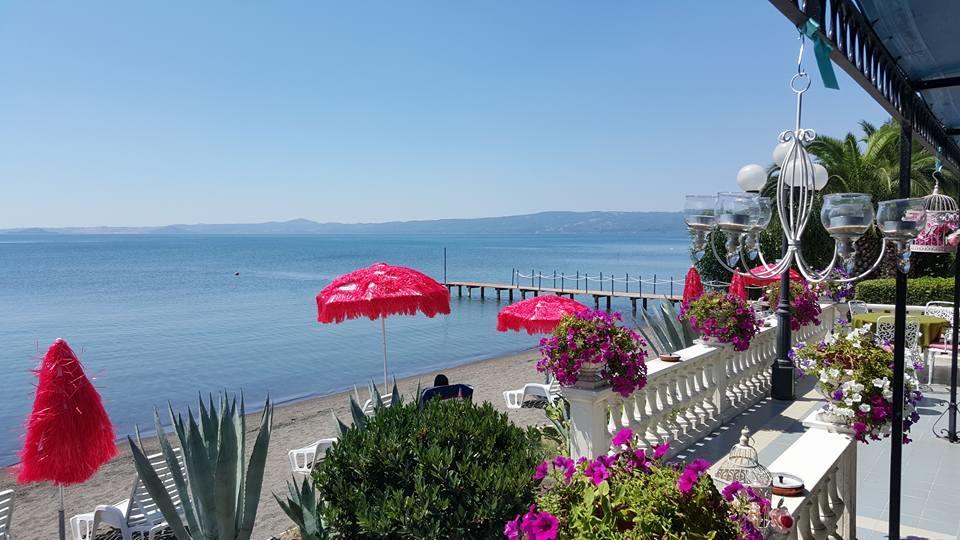 Hotel Lido - Beach And Palace Bolsena Exterior photo