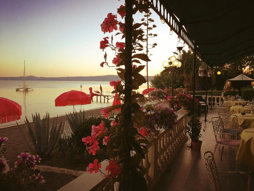 Hotel Lido - Beach And Palace Bolsena Exterior photo